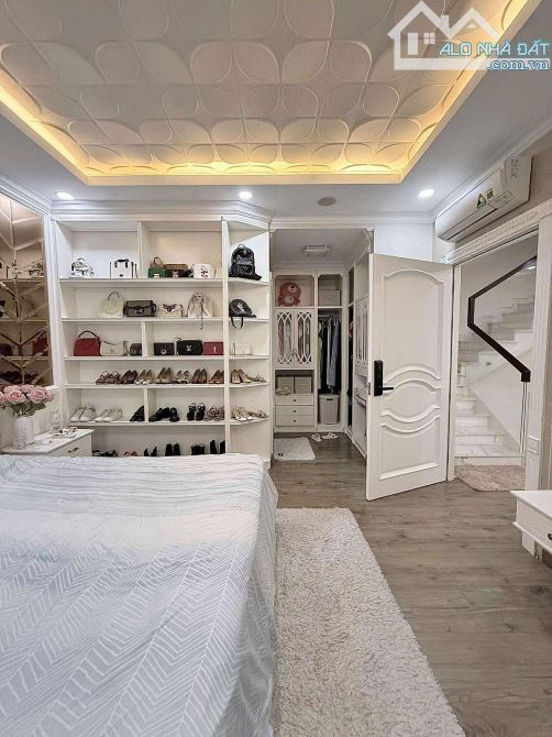 BÁN BIỆT THỰ ĐẲNG CẤP KDC MEGA RUBY,KHANG ĐIỀN,159m²,3 Lầu,Chỉ 20.5 Tỷ - 11