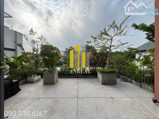 CHO THUÊ VILLA LÀM VĂN PHÒNG TRIỂN LÃM - SHOWROOM 350M2 ĐƯỜNG NGUYỄN VĂN HƯỞNG - 11