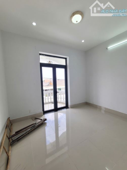 Bán nhà 1 trệt 2 lầu MT kinh doanh p.Tân Đông Hiệp Tp.Dĩ An giá 5ty TL M6982 - 11