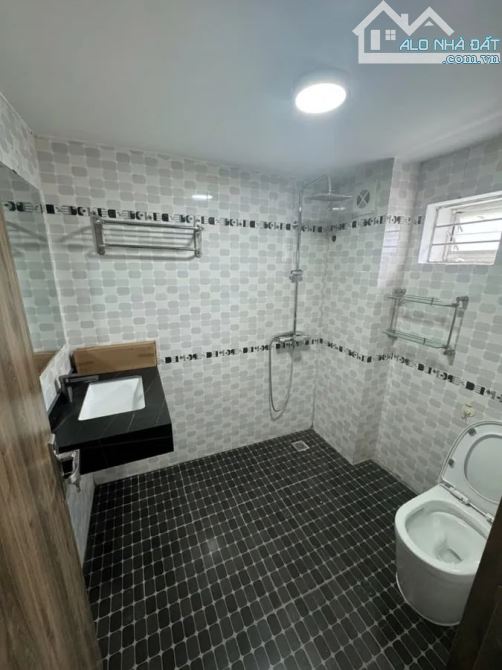 Siêu phẩm Định Công, nhà mới, lô góc, kinh doanh, ô tô tránh, ngõ thông, 5 tầng, 8.8 tỷ. - 2