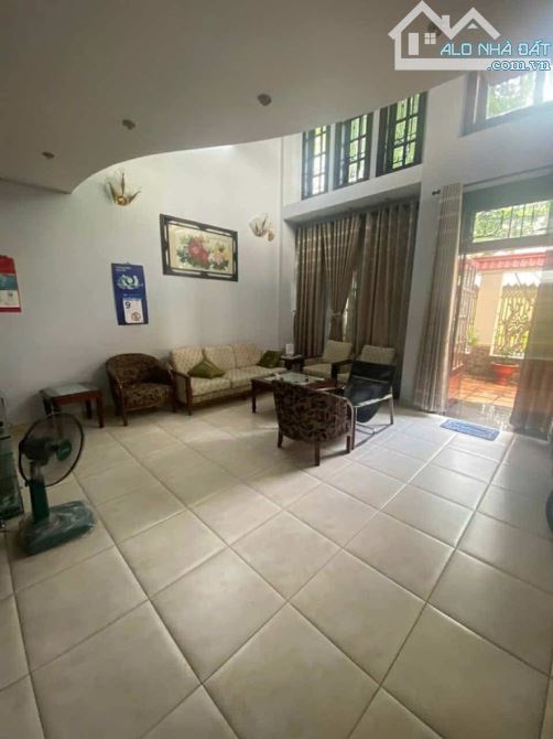 Biệt thự sân vườn Khu Tên Lửa - 200m2 vuông đẹp - gần AEON - Tâm Anh - 1