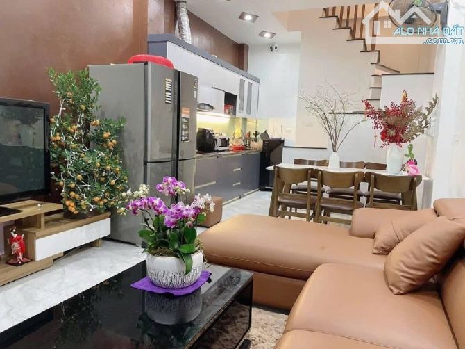 BÁN NHÀ LÔ GÓC PHÚ ĐÔ –5T x 38M - NGÕ THÔNG KINH DOANH – FULL NỘI THẤT – GIÁ 7.9 TỶ - 1