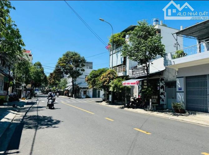 Bán nhà góc hai mặt tiền đường Nguyễn Thị Định,Phước Long,Nha Trang chỉ 12 tỉ - 1