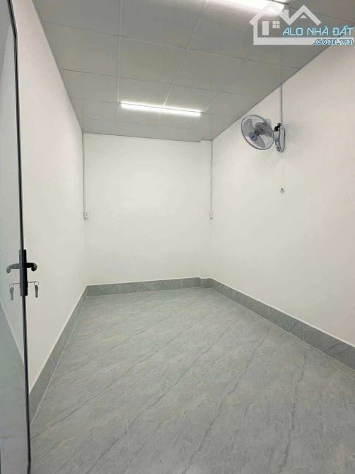 Bán nhà 1 lầu có sân rộng hẻm Phạm Thị Minh Khai - 1