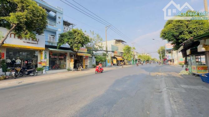 Nhà mặt tiền kinh doanh gần ngã tư 550, phường Dĩ An, Tp Dĩ An - 1