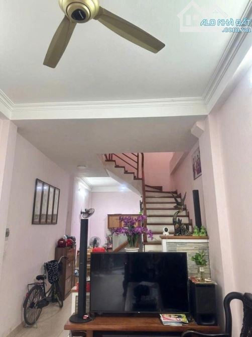 Nhà dân xây ở Vạn Phúc, 4PN full nội thất, ngõ ba gác, tiện ích bạt ngàn - 1