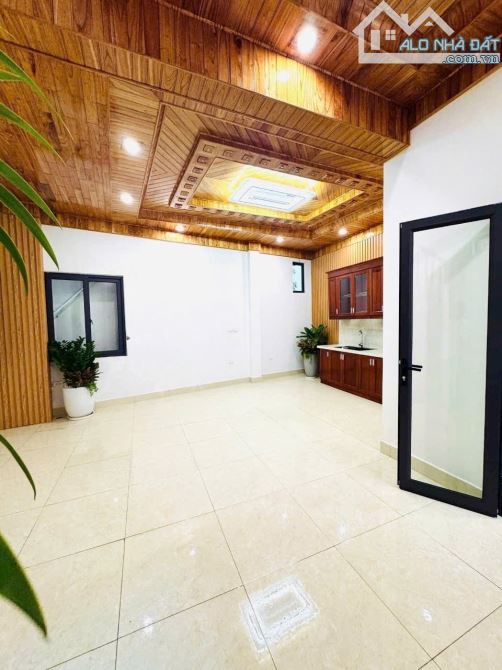 BÁN NHÀ PHÚC ĐỒNG LONG BIÊN 6 TỶ 60m 4 TẦNG MT 4M GẦN TTTM AEON VÀ HỒ SÀI ĐỒNG KINH DOANH - 1