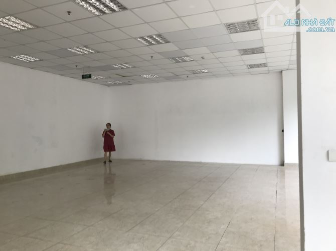 Bán sàn văn phòng VOV Mễ Trì DT 220m2 giá 58tr/m2 - 1