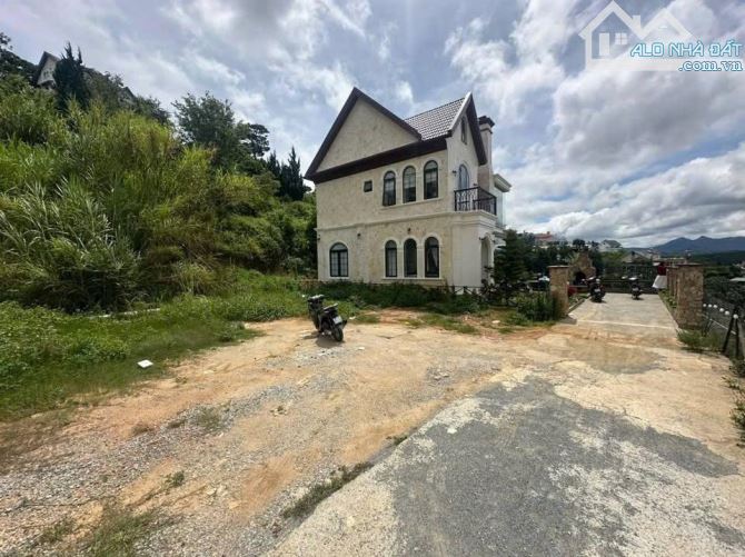 Cần bán lô đất view đẹp tại Nam Hồ p11 -  Gía 7tỷ5 - 1