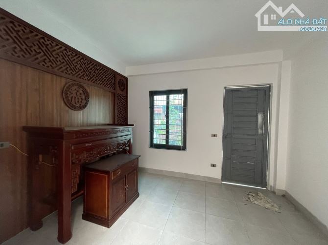 Lô góc duy nhất nhà 5 tầng, 41m, ở sướng, gần hồ Đầm Hồng, Bùi Xương Trạch - 1