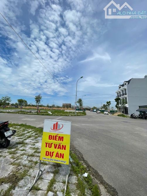 Cần bán nhà xây thô 3 tầng Phường Đông Hương, Thành phố Thanh Hóa, KĐT 3208, 90m2 giá tốt - 1