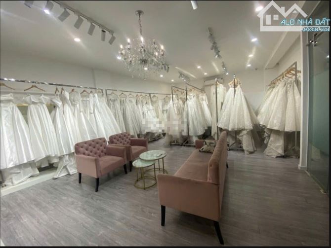 Cần bán MT kinh doanh 17 Phan Đình Phùng, Phường 17, Quận Phú Nhuận - 1