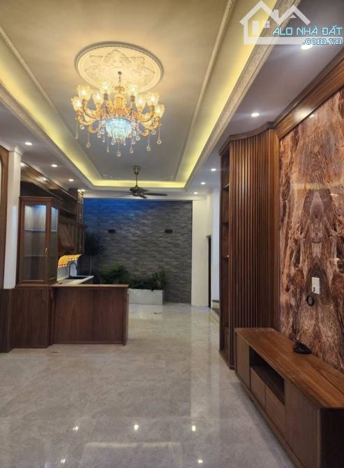 BÁN NHÀ 3 TẦNG NGÕ ĐƯỜNG BÁI - 1