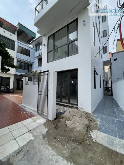 Bán nhà vũ xuân thiều, 40m2 thang máy, lô góc, vị trí đẹp - 1