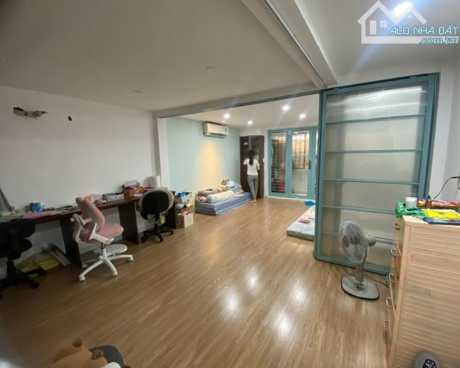 Bán Nhà Khuông Việt, Tân Phú – 100m² (4.5x23m), 3 Tầng, Vừa Ở Vừa Kinh Doanh – Chỉ 11.9 Tỷ - 1