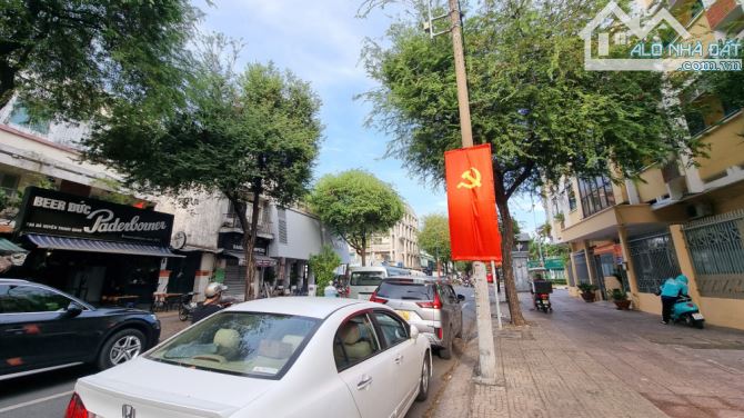 🔥 BÁN NHÀ MẶT TIỀN BÀ HUYỆN THANH QUAN – 1 TRỆT 4 LẦU KIẾN TRÚC HIỆN ĐẠI 🔥 - 1