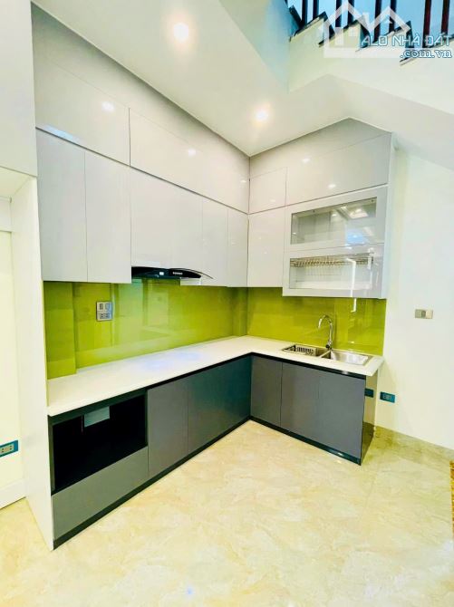 Siêu phẩm Minh Khai - 45 M - Ngõ thông - Sát ô tô - Full nội thất - Giá mềm. - 1