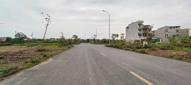 ĐẤU GIÁ KIM CHÂN, BẮC NINH ĐƯỜNG 22M KHÔNG LỖI GIÁ CHỈ HƠN 4 TỶ RẺ NHẤT KHU - 1
