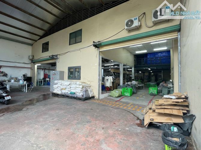 CHO THUÊ KHO MẶT TIỀN THOẠI NGỌC HẦU , 1700M2 GIÁ TỐT , XƯỞNG MỚI 99% - 1