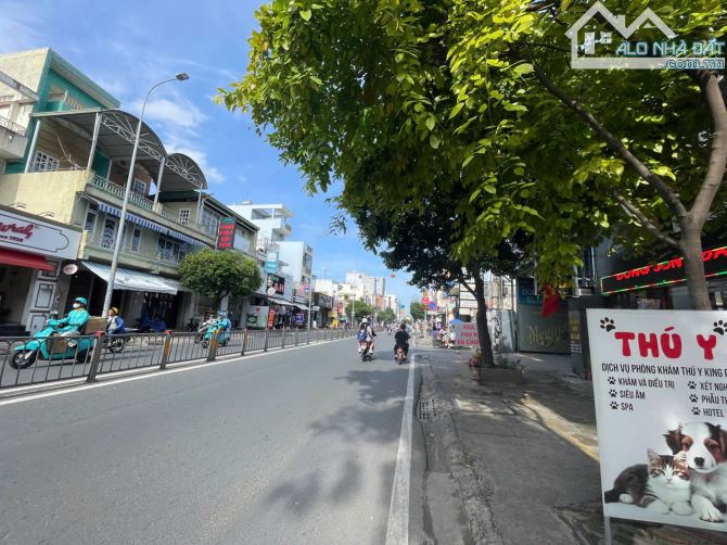 MẶT TIỀN HÒA BÌNH , DIỆN TÍCH 400M2 , 10M X 20M 1 TRỆT 1 LẦU SIÊU ĐẸP - 1