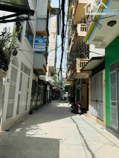 Bán nhà Lê Văn Hiến - 3.3 tỷ - 25m2 - 2 tầng - 1