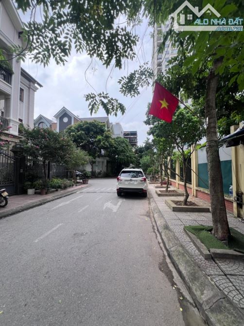 BÁN CĂN LIỀN KỀ KĐT TRUNG HOÀ, CẦU GIẤY- Ô TÔ TRÁNH, VỈA HÈ- 96M2, 5 TẦNG_ GIÁ 26.8 TỶ. - 1
