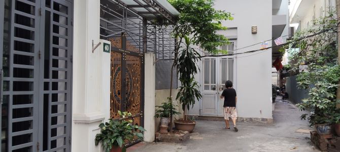 Bán nhà Quảng Khánh - Tây Hồ 120m2, 4T, Mt 7,6m 43 tỷ. - 1