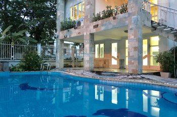 Villa Sân Vườn Phong Cách Nhiệt Đới 40x20M- Hầm 4 Tầng Đối Diện Công Viên Cây Xanh Vị Trí