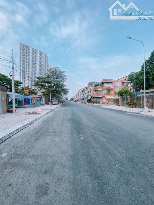 Bán Đất xây Biệt thự 192m2 ( 12 x 18 ) vuông , Đường 30m, Khu toàn biệt thự , chỉ 24.9 tỷ - 1
