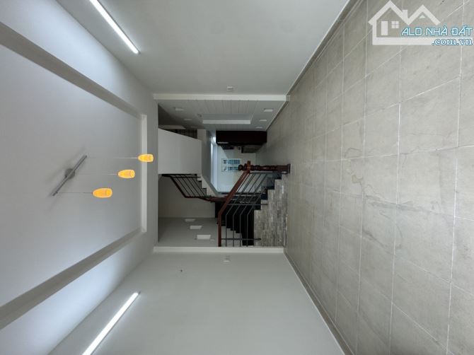 MẶT TIỀN KD CHỢ HẠNH THÔNG TÂY, P.11 GÒ VẤP, 4 TẦNG, NGANG 4M, ĐƯỜNG 12M, GIÁ 9 TỶ 9 - 1