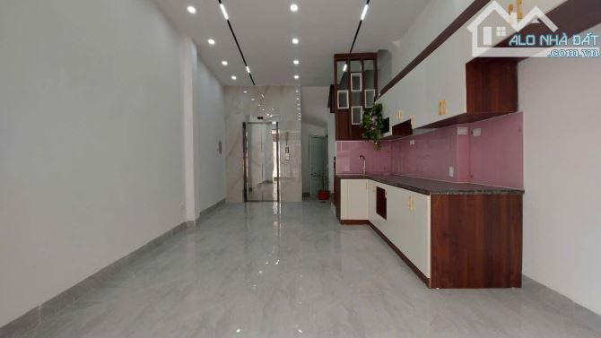 Nhà Đẹp Lô Góc Xây Mới Phố Xa La, 5 Tầng Thang Máy, Ô Tô, 5M Ra Phố 35M2 Giá 8,5 Tỷ - 1