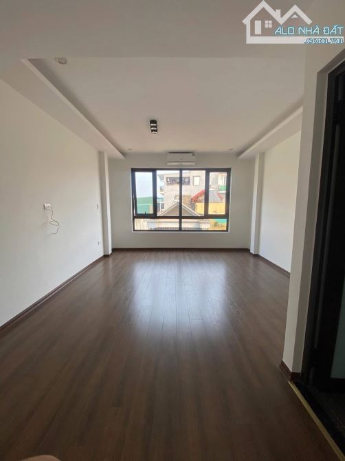 BÁN NHÀ PHÂN LÔ Ô TÔ TRÁNH NGUYÊN HỒNG 70M2 - 5 TẦNG - 5.8M MT - 27 TỶ - KINH DOANH TỐT - 1