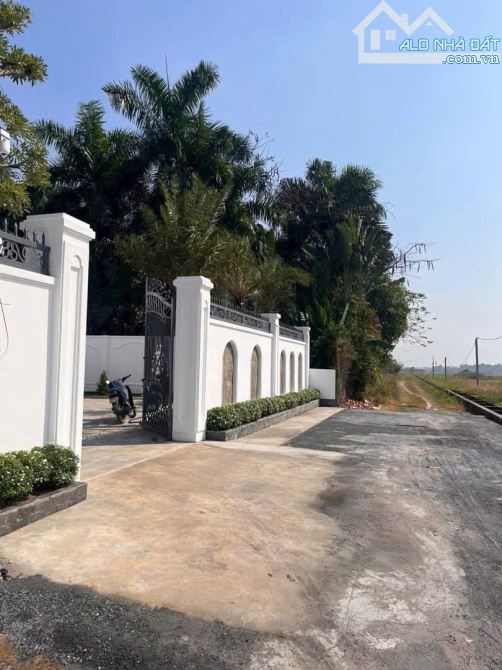 ❌❌Cần Bán Biệt Thự Châu Âu giữa lòng thành phố xinh đẹp 🥰       Vị trí : bình Tân - 1