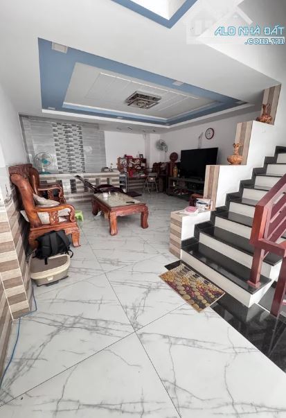 Nhà đẹp mặt tiền đường 35 phường hiệp thành , quận 12 , 5 x 12.5m , 5 tầng - 1