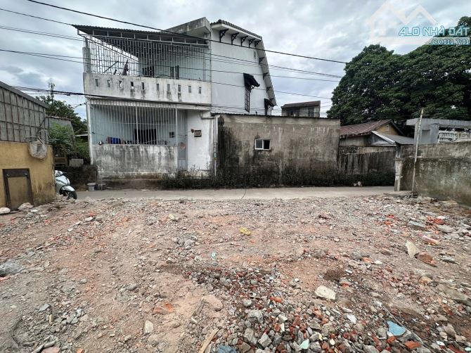 CẦN BÁN ĐẤT KIỆT OTO TRẦN THANH MẠI - 1