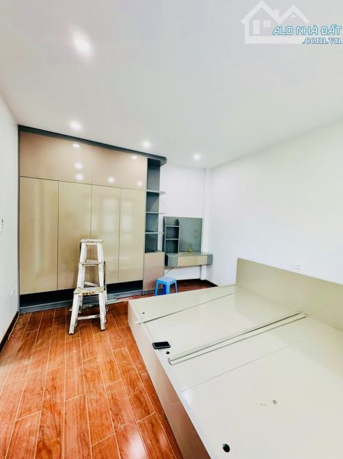 BÁN NHÀ PHÚC ĐỒNG- DÂN TỰ XÂY 35m2-CĂN GÓC, SANTAFE ĐỖ CỬA-NHỈNH 5 TỶ - 1