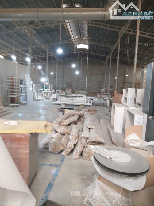 Cần cho thuê kho xưởng 1200m2 ở phường Tân Bình TP Dĩ An Bình Dương, HCM - 1