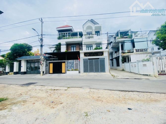 Bán đất mặt tiền Trần Thái Tông _ ngay giao Đào Tấn và Đồng Khơi - 1