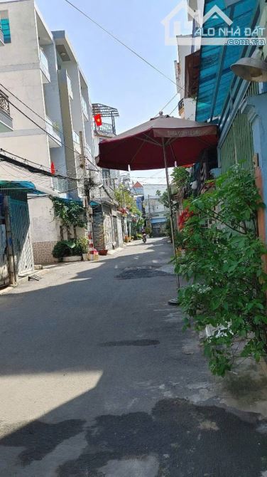 Bán nhà đẹp 4x15 không lộ giới - Xe hơi nằm nhà - Ngay Emart P14 Gò Vấp - Nhỉnh 5 tỷ - 1