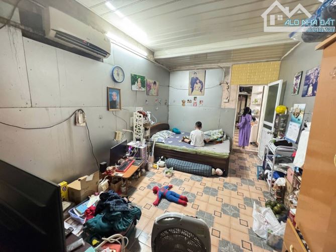 Bán căn tầng 1 tập thể Lương Đình Của, sử dụng 70m2, 3 ngủ, giá 3,85 tỷ (có thương lượng) - 1