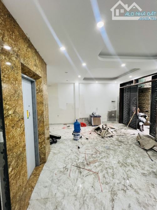 VĂN CHƯƠNG 45M² – MẶT TIỀN 5M – 6 TẦNG THANG MÁY – GẦN PHỐ – GIÁ 13.8 TỶ - 1