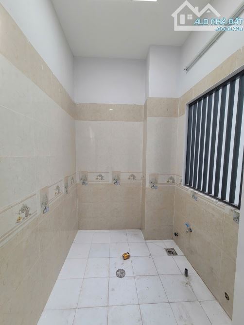 Bán nhà 1 trệt 2 lầu MT kinh doanh p.Tân Đông Hiệp Tp.Dĩ An giá 5ty TL M6982 - 12