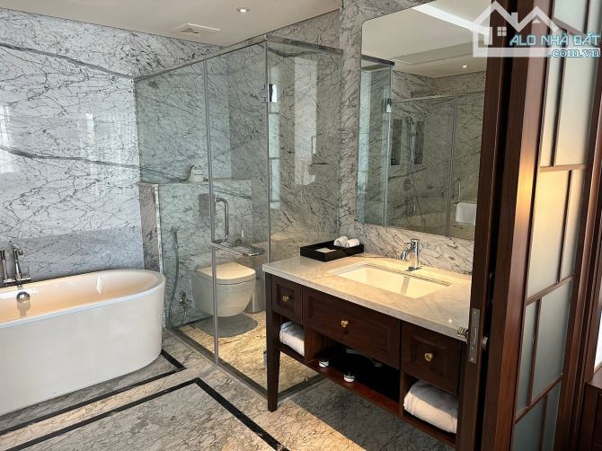 Khách Sạn MP Cửa Bắc, 180m2 x 15 Tầng - MT 7.5m - 50 Phòng - 185 Tỷ - Dòng tiền 33 Tỷ/năm