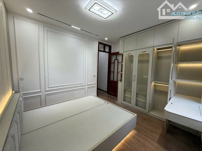 7TẦNG THANG MÁY -  - XUÂN_LA_ TÂY-HỒ - 82M2 - DÂN XÂY  - GARA Ô TÔ - TRƯỚC NHÀ 2 ÔTÔ TRÁNH - 5