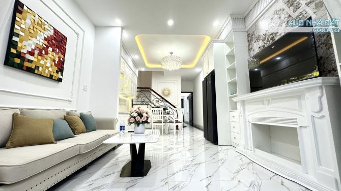 Biệt thự Lê Ngô Cát view Đà Lạt 110m2, ngang 5m, 3 ngủ full nội thất, ô tô đỗ cửa vào nhà - 2