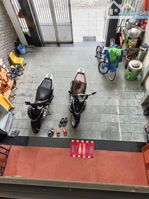 🏠BÁN NHANH NHÀ ĐẸP 3 TẦNG _ MT HOÀ MINH 11 _ VÀO Ở NGAY. - 2
