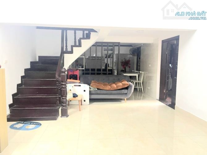 PHỐ TRẦN QUỐC VƯỢNG – CẦU GIẤY - 254 M2 – 3 TẦNG – MẶT TIỀN 16 M – GIÁ 39.3 TỶ. - 2