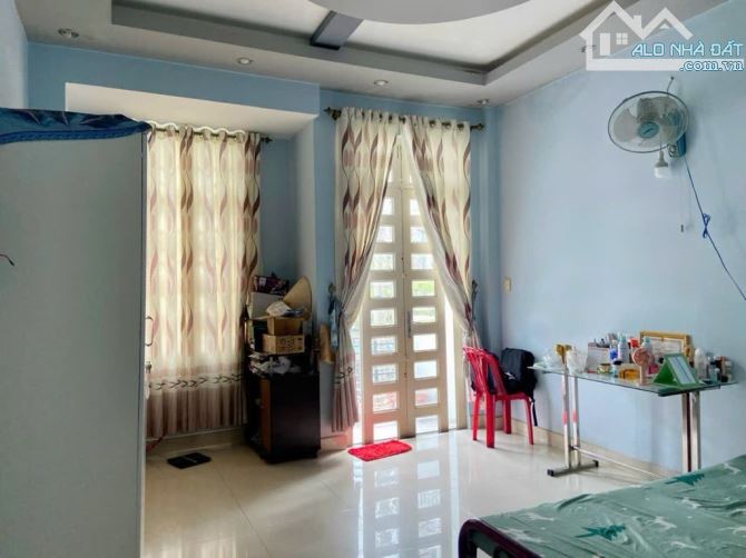 Bán nhà đẹp, HXH, Sơn Kỳ, Quận Tân Phú, 69m2, 3 tầng, giá 7,55 tỷ - 2