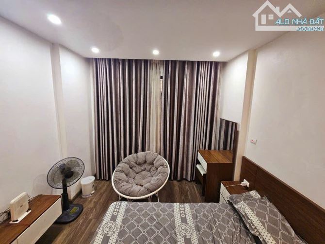 Anh Phong chuyển nhà gửi bán, nhà Tây Tựu 35m² x 5 tầng, sát cổng  ĐH Công Nghiệp. - 2