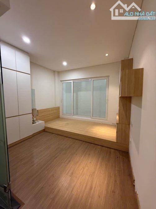 NHÀ ĐẸP LÁNG HẠ - VỊ TRÍ ĐẮC ĐỊA - KINH DOANH ĐA NGÀNH - NGÕ 2 OTO TRÁNH - 2